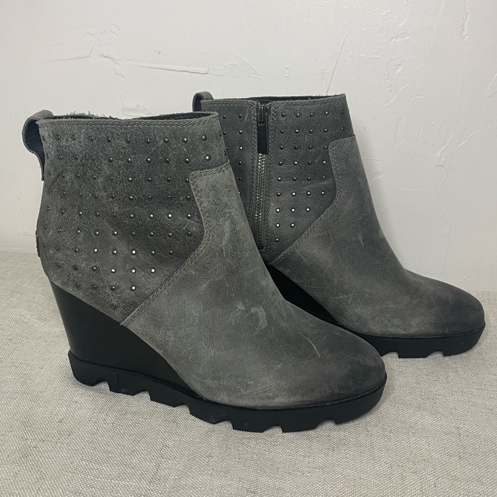 Sorel Women's Joan Uptown Boot Waterproof Wedge Heel Gray Studded Leather